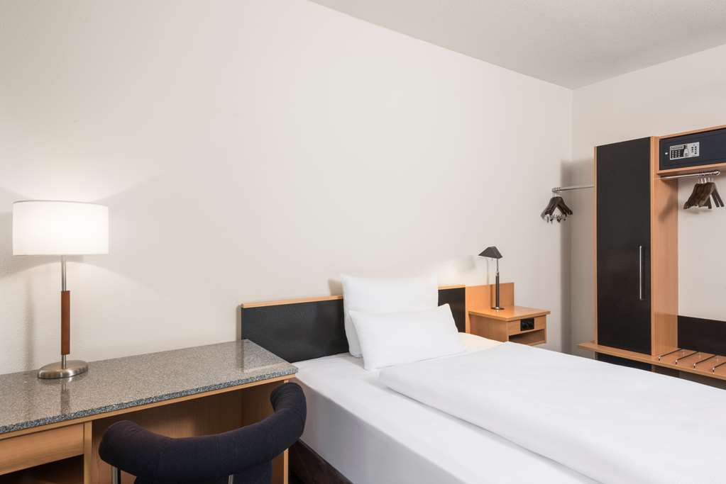 Nh City Hotel 4*